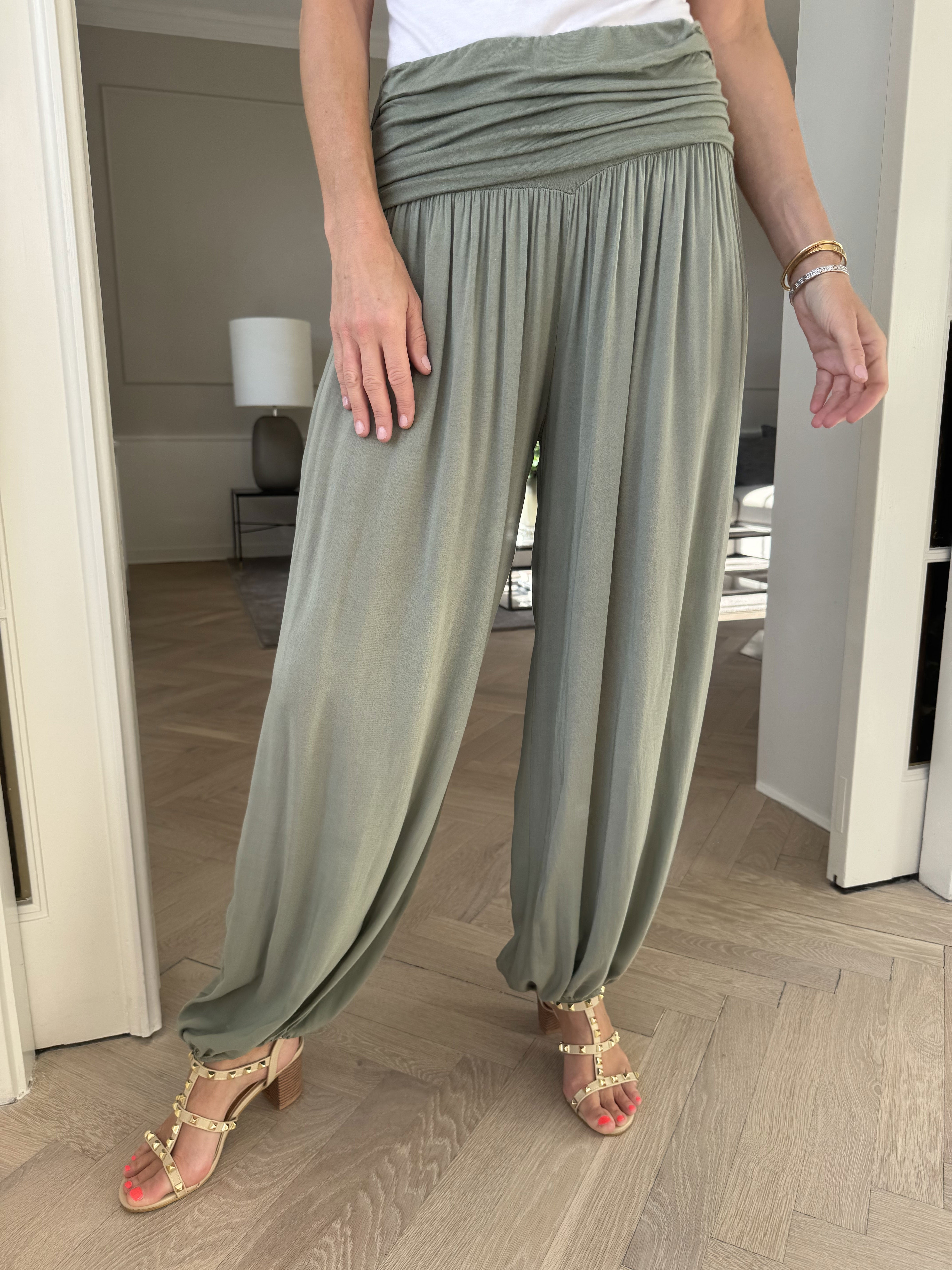 Drew - Ensfarvet boheme bukser i let viskose